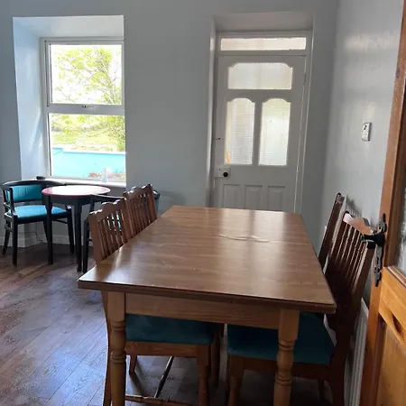 Cheerful 3-bedroom * Drehidnaraga Bridge