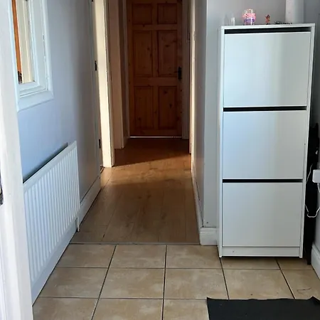 Cheerful 3-bedroom