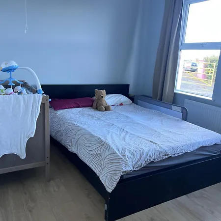 Semesterbostad Cheerful 3-bedroom
