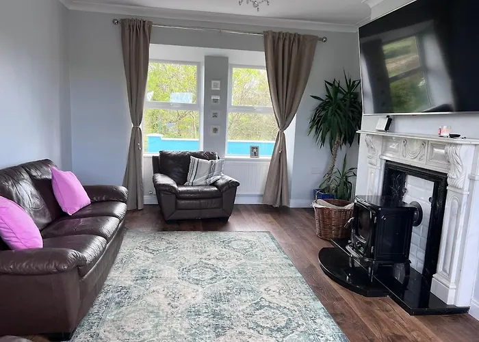 Cheerful Countryside Cottage Vakantiehuis