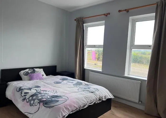 Prázdninový dům Cheerful Countryside Cottage Drehidnaraga Bridge