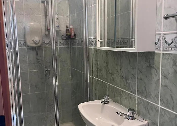 Cheerful Countryside Cottage * Drehidnaraga Bridge