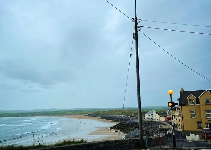 Cheerful Countryside Cottage Vakantiehuis