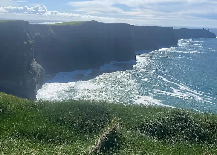 Vakantiehuis Cheerful Countryside Cottage *