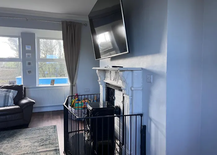 Cheerful Countryside Cottage Vakantiehuis *