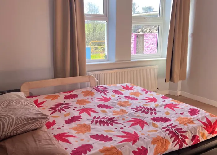 Cheerful Countryside Cottage Vakantiehuis *